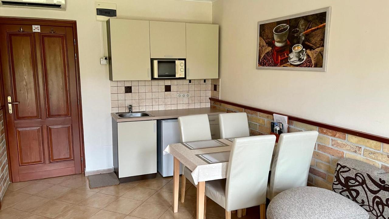 Gyula Var Panorama Apartman Экстерьер фото