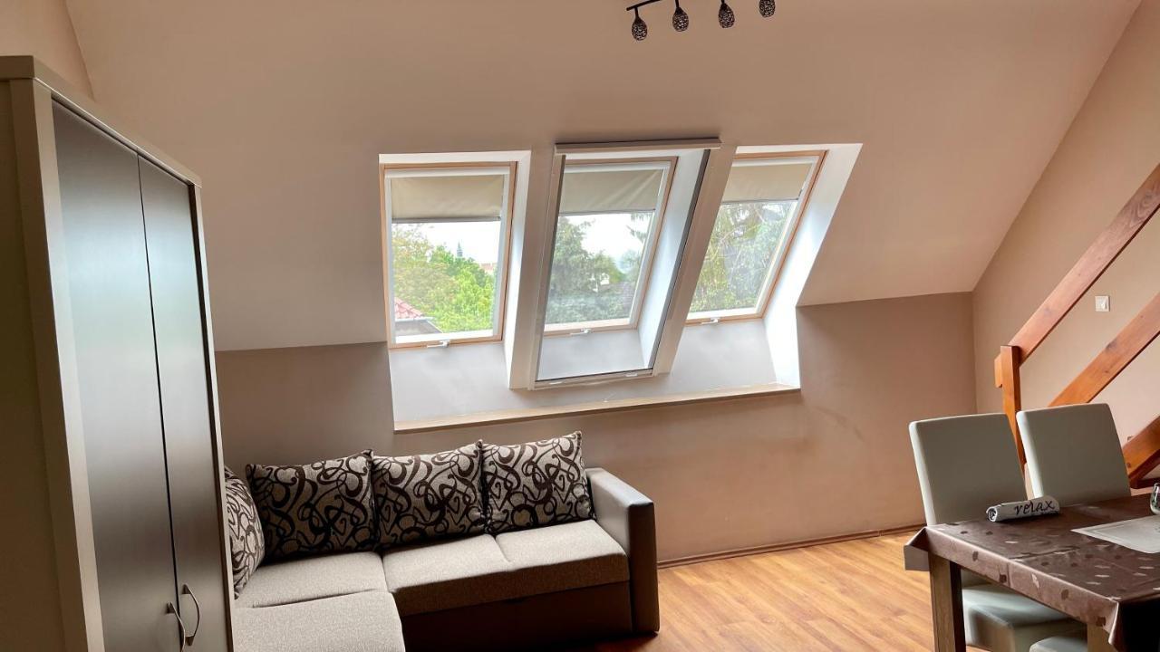 Gyula Var Panorama Apartman Экстерьер фото