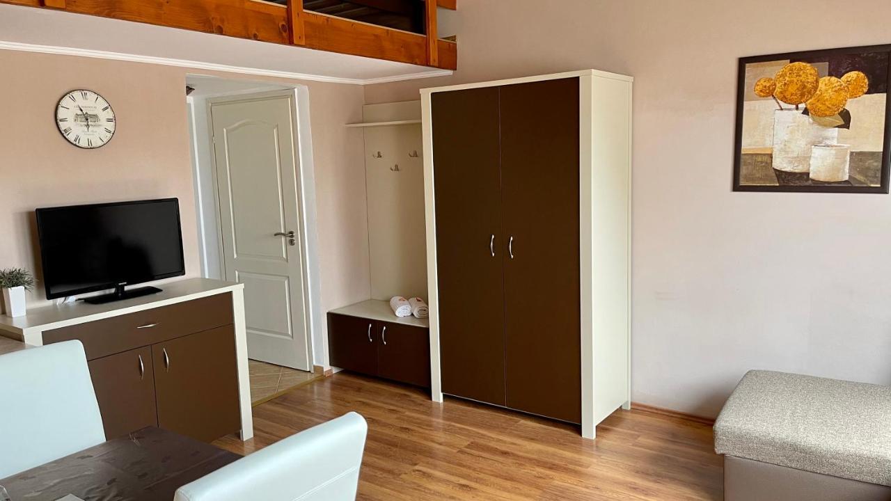 Gyula Var Panorama Apartman Экстерьер фото